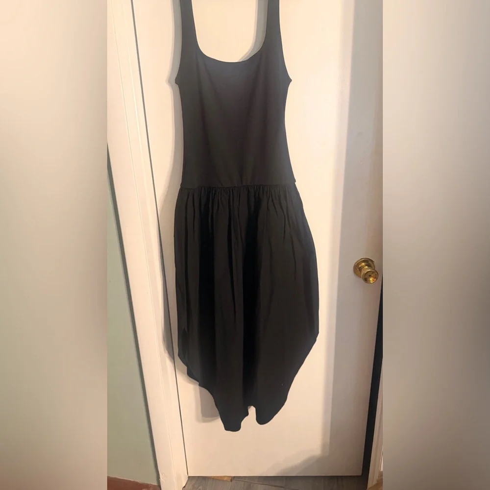 Zara Sleeveless Black Scoop-Neck Bubble Hem Dress NWT - Picture 2 of 8